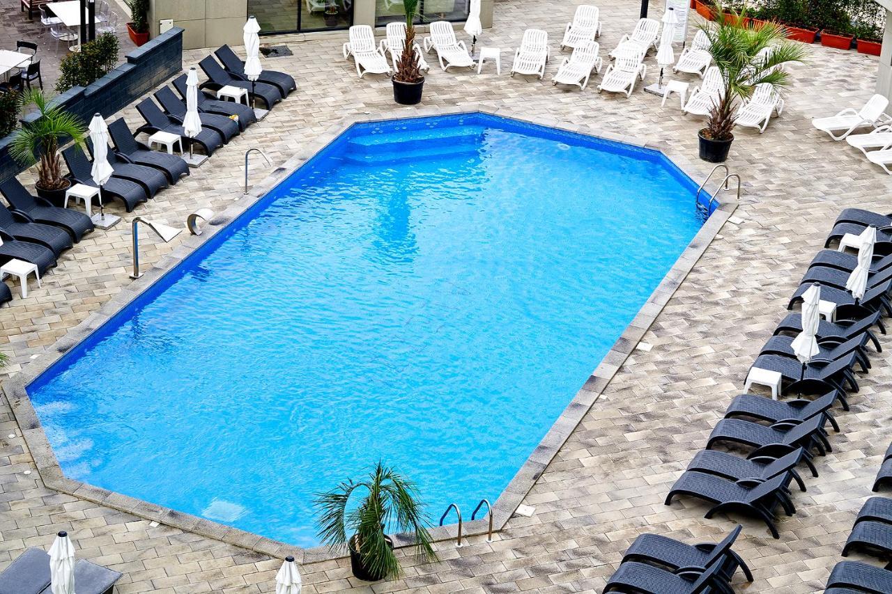 Moonlight Studio - Spa N Pools Beach Resort Мамая Екстериор снимка